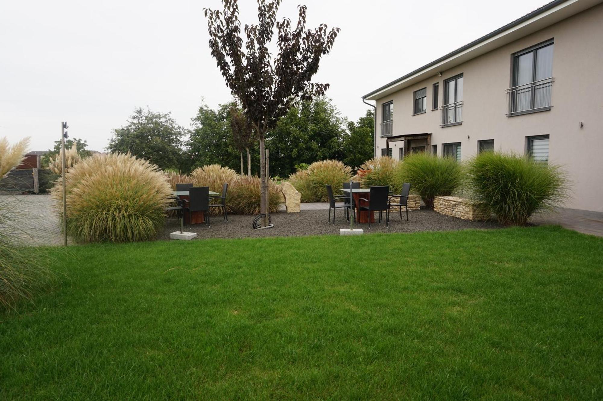 Wohnung 1 Im Kirschbluetenhof Ingelheim am Rhein Luaran gambar